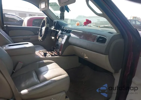 2008 Chevrolet Avalanche 1500 Ltz z USA, uszkodzony, nr VIN 3GNFK12398G106902